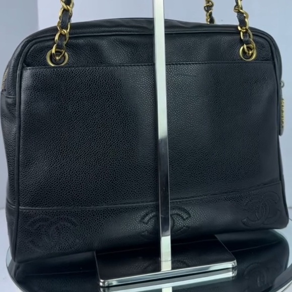 CHANEL TRIPLE COCO Caviar Leather Bucket Bag - Picture 4 of 14